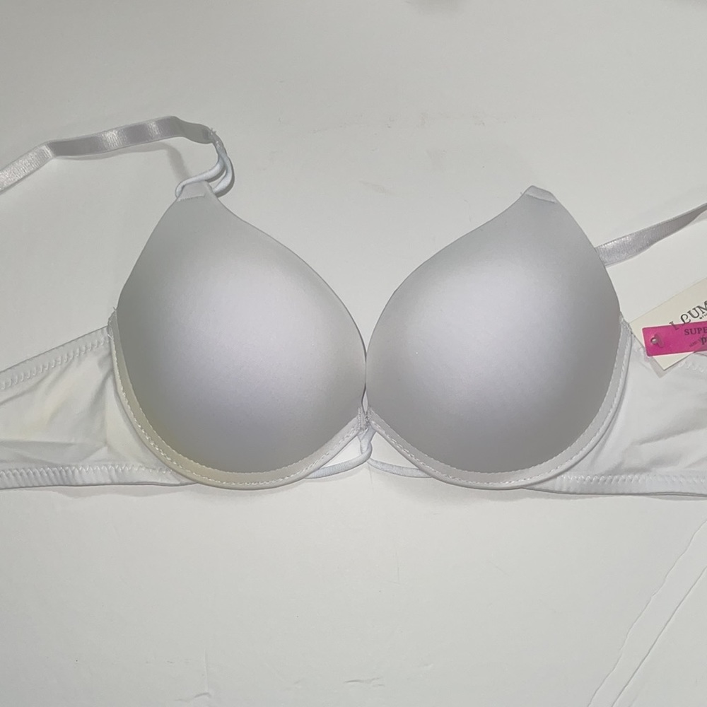 Super push up Bra Ilys Lumie brand. Very comparable with VS Bra.